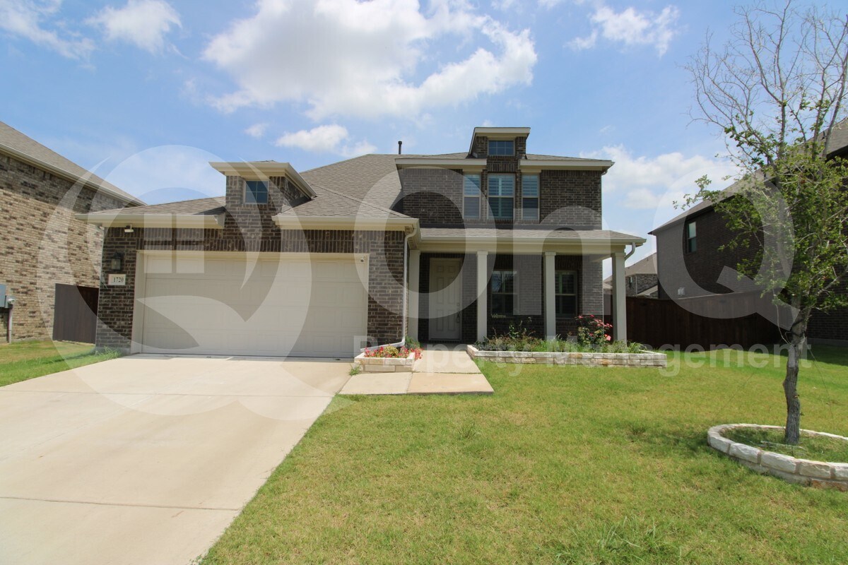 Foto principal - 1720 Pegasus Dr