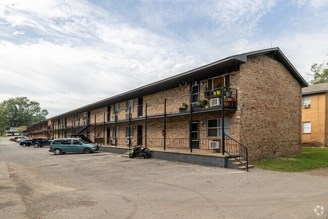 Building Photo - The Hendrix