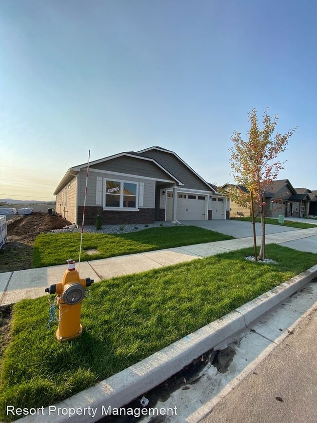 Foto del edificio - 4 br, 2 bath House - 4094 N Arrow Leaf Ln