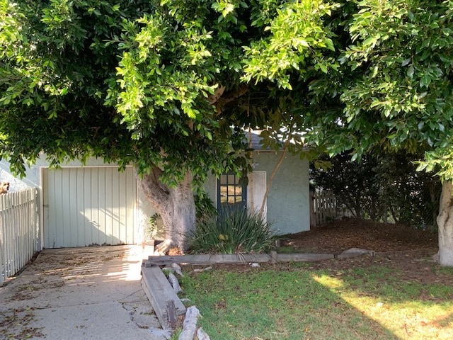 Front Entry - 409 Sierra Vista Dr