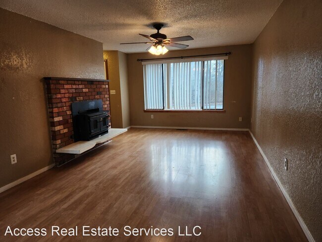 Foto del edificio - 3 br, 2 bath House - 2940 West Maplewood Ave