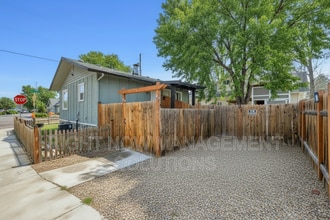 Building Photo - 202 S Middleton Rd