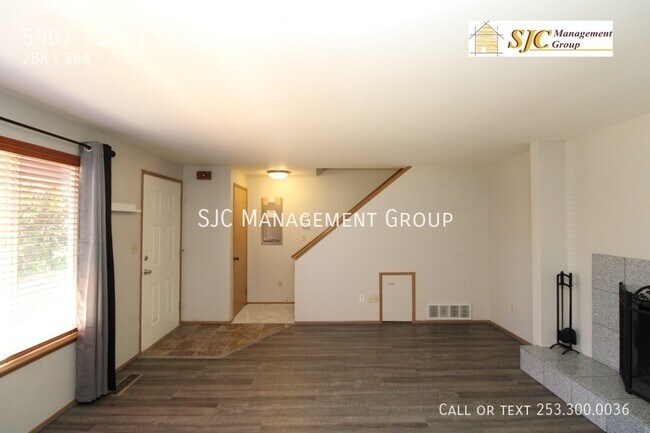 Foto del edificio - Two bedroom townhome in Lakewood for rent