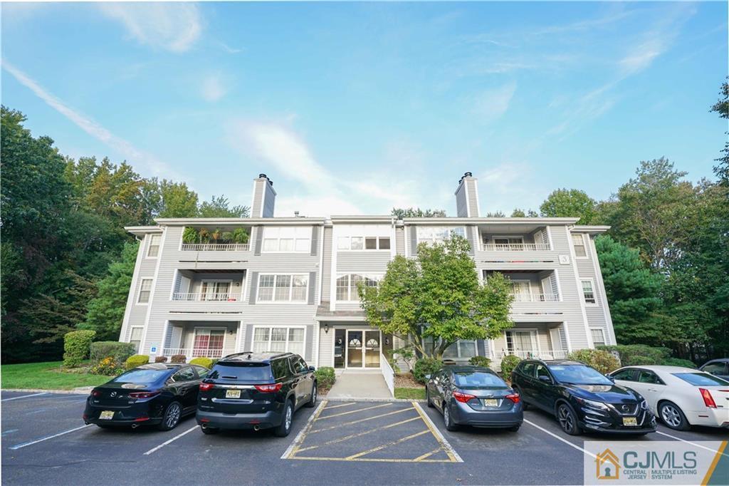 303 Raintree Ct Unit 303, Helmetta, NJ 08828 Condo for Rent in