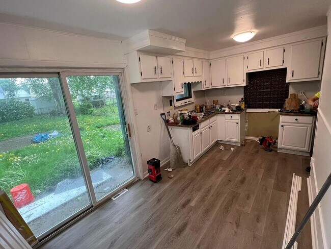 Foto del edificio - 4 Bedroom 1.5 bath house for rent