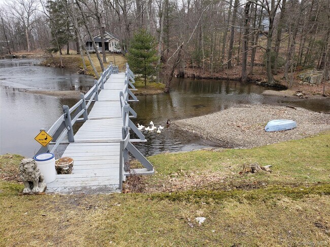 Foto del edificio - 1 Millpond Ln