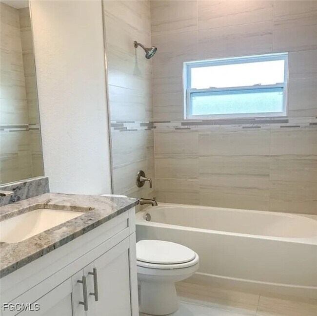 Foto del edificio - 2804 NE 5th Pl