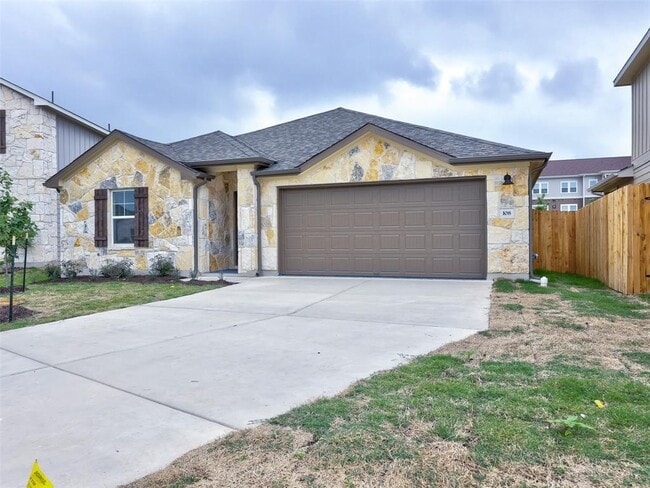 Building Photo - 108 Greenspire Ln