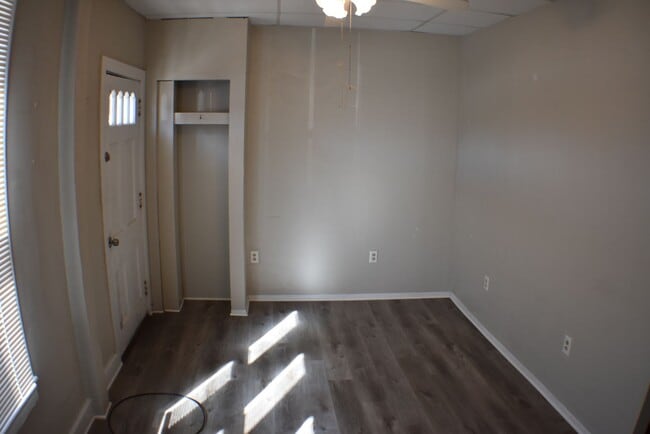 Foto del edificio - 1st floor Apartment