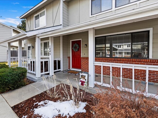 Foto del edificio - 1445 E Carter Ln