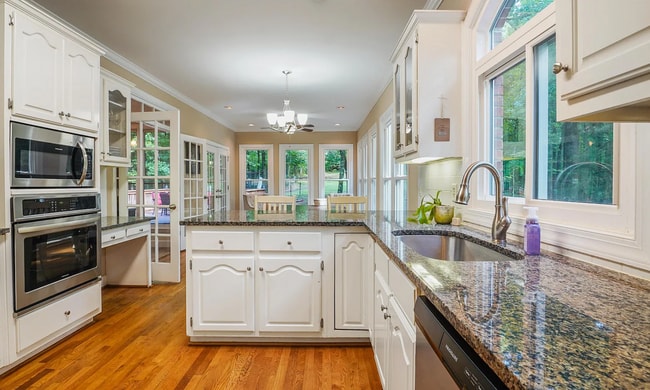 Foto del edificio - 113 Windwood Cir