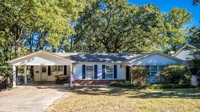 Building Photo - 7902 Harmon Dr