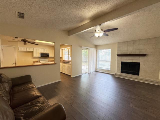 Foto del edificio - 6609 Oaklawn Dr