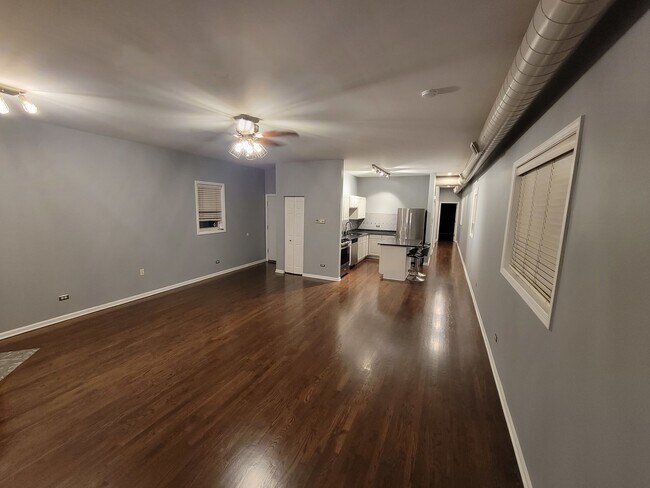 Foto del edificio - 2315 W Harrison St