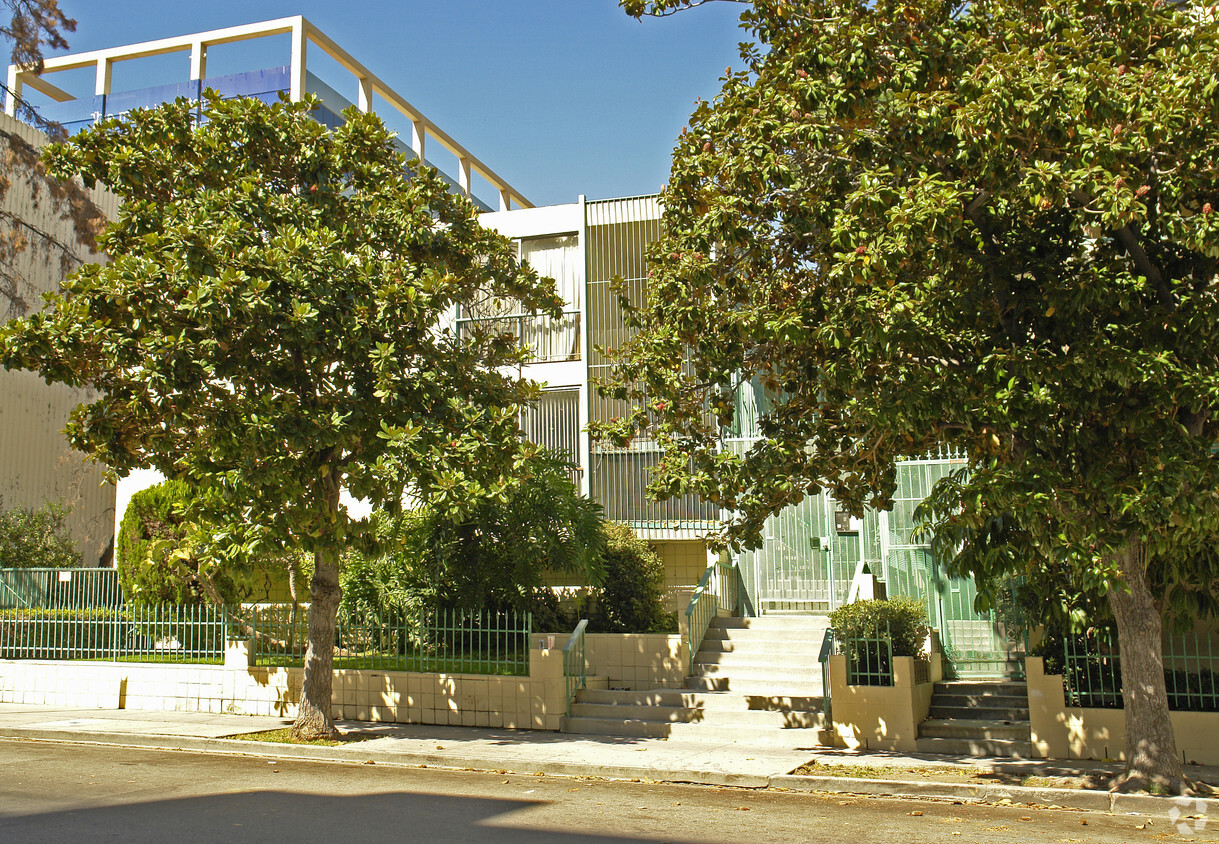 Building Photo - Villa Monica