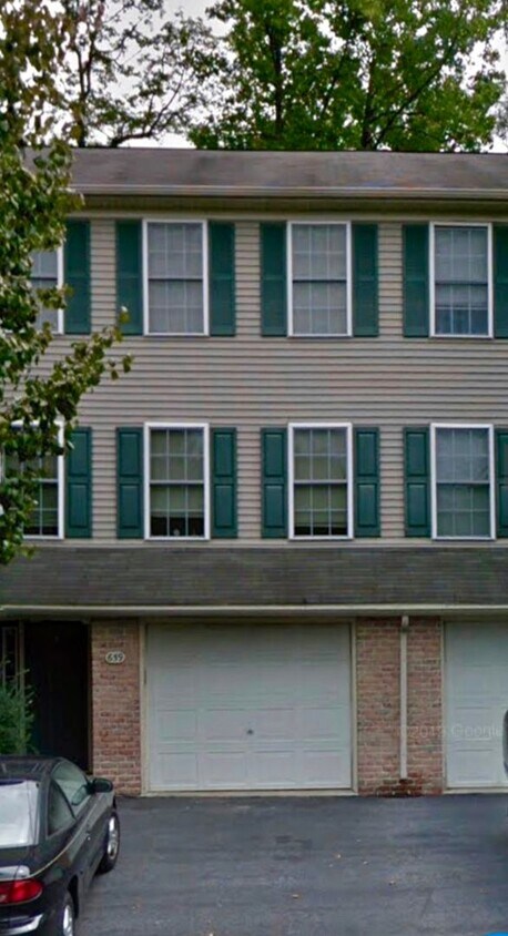 Primary Photo - 659 Rockwood Dr