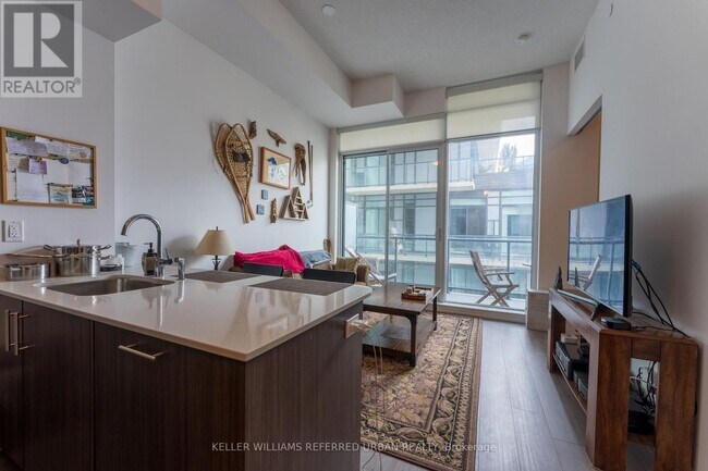 Photo du bâtiment - 297 College St