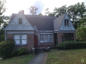 Building Photo - 1896 Ridgewood Dr NE