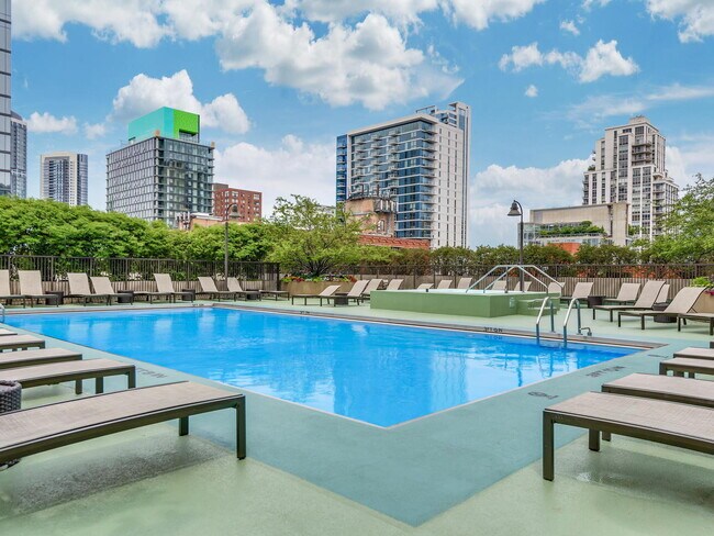 Foto del edificio - 400 N La Salle Dr