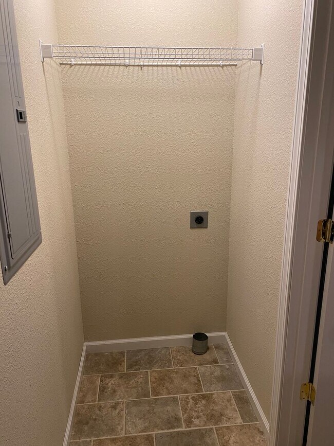 Foto del edificio - 1 bedroom in our newest building!