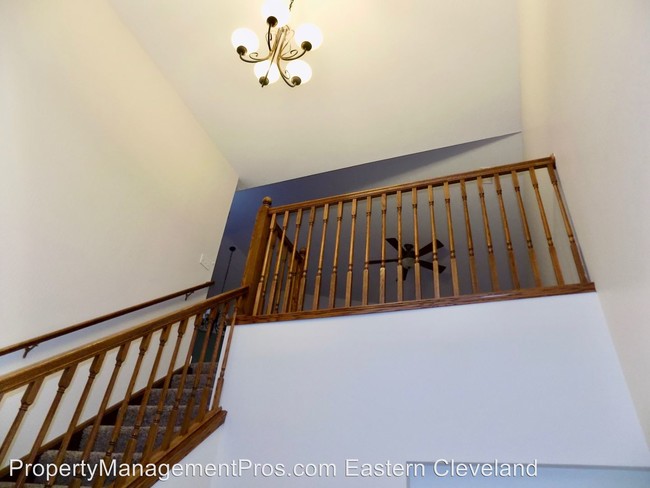 Building Photo - 3 br, 2 bath House - 7390B Forest Cove Lane
