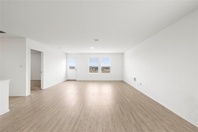 Foto del edificio - 11200 Loch Erie Cv