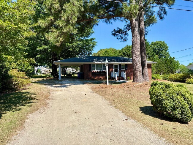 Foto del edificio - Adorable 2 Bedroom Home in the Heart of Nashville!