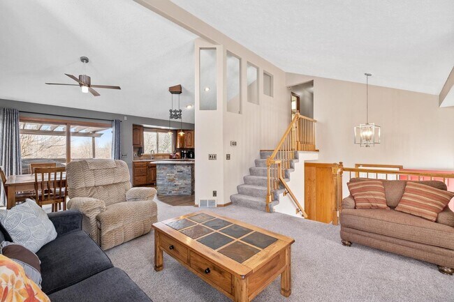 Building Photo - FURNISHED SHORT TERM RENTAL