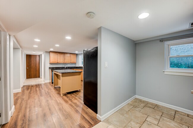 Foto del edificio - 4038 N Lavergne Ave