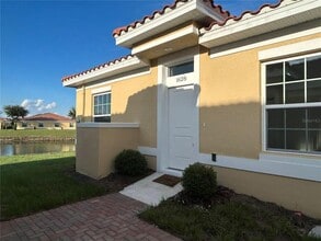 Building Photo - 1628 Cumin Dr