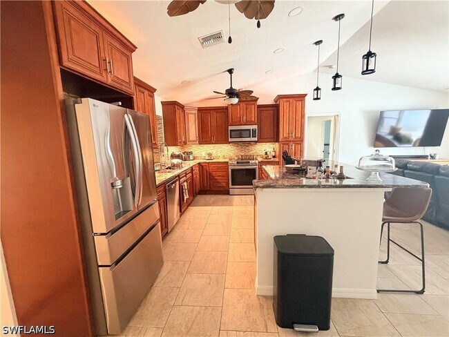Building Photo - 6505 Fawn Ln
