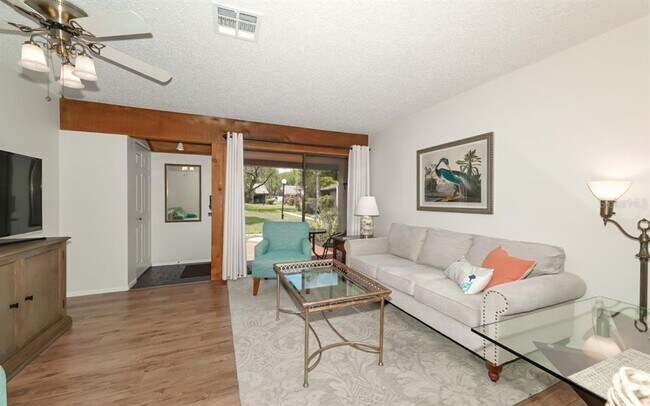 Building Photo - 3541 Longmeadow