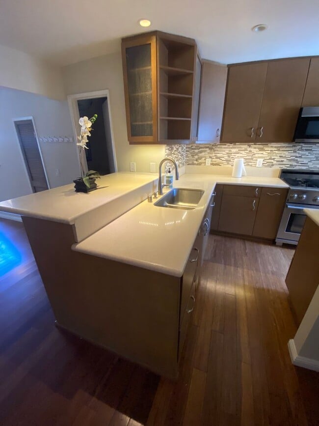 Building Photo - Seascape Community: 2 Bedroom 2.5 Bath Tow...