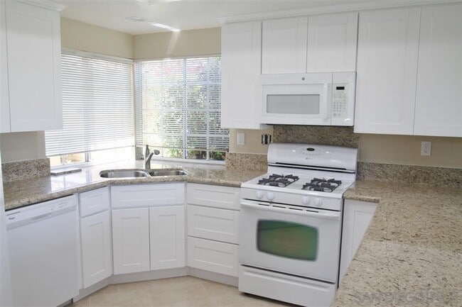 Building Photo - 8468 Hovenweep Ct