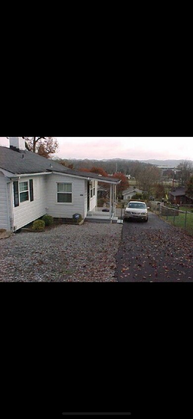 Primary Photo - 208 E Tennessee Ave
