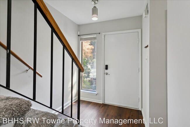 Foto del edificio - 3 br, 2.5 bath House - 1001 N Green Drive