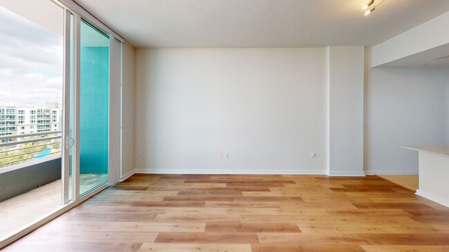 Interior Photo - The Slade at Channelside