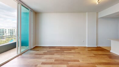 Interior Photo - The Slade at Channelside