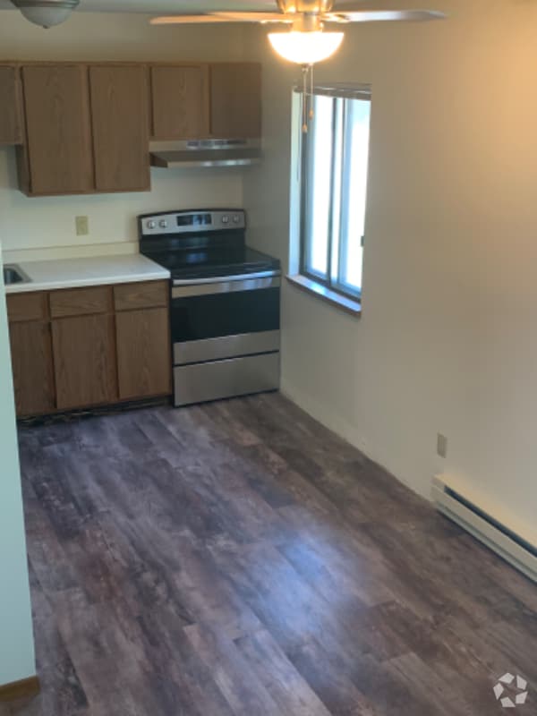 Building Photo - 2018 N Sherman Ave