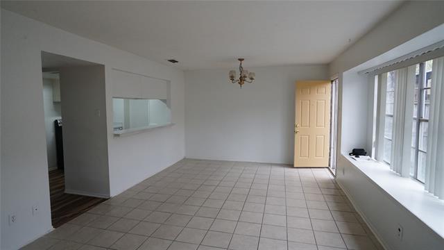 Building Photo - 24 E Mountain Creek Dr