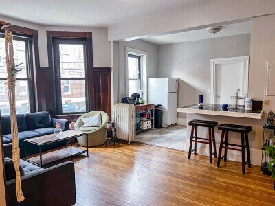 Foto principal - 1065 Commonwealth Ave
