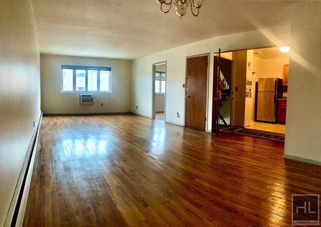 Foto del edificio - 25-22-25-33 33rd St