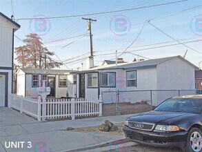 Building Photo - 725 E St