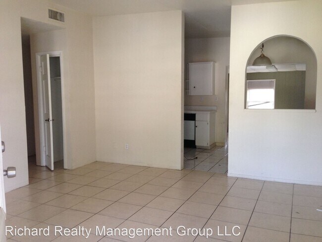 Building Photo - 3 br, 2 bath House - 1084 Carnation Drive