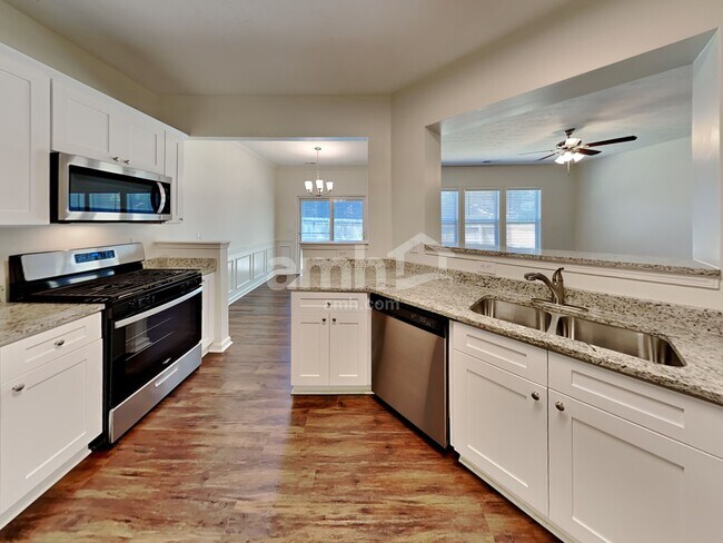 Building Photo - 508 Willow Turn
