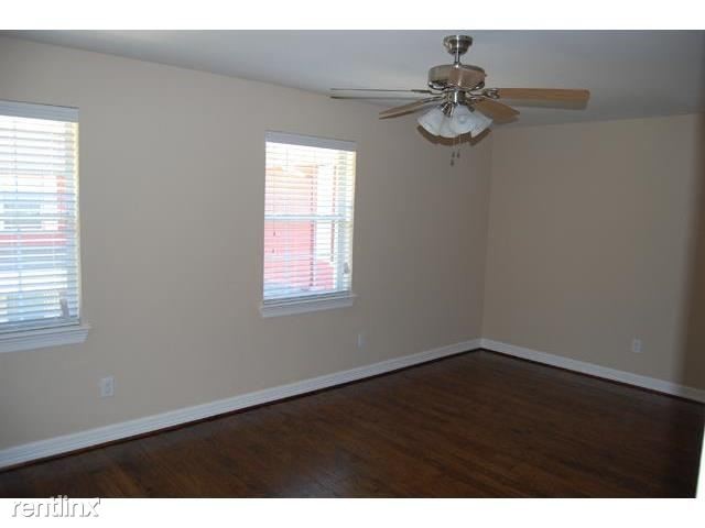 Foto del edificio - 4815 Bradford Dr