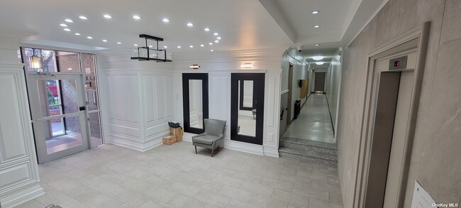 Foto del edificio - 141-60 84th Rd