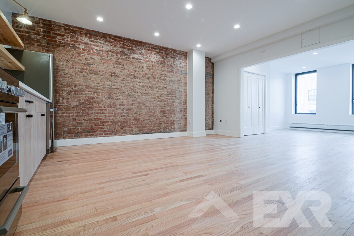 304 Stockholm St Unit 3F, Brooklyn, NY 11237 Room for Rent in