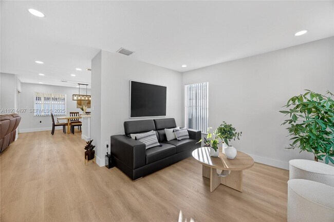 Foto del edificio - 11352 SW 245th St