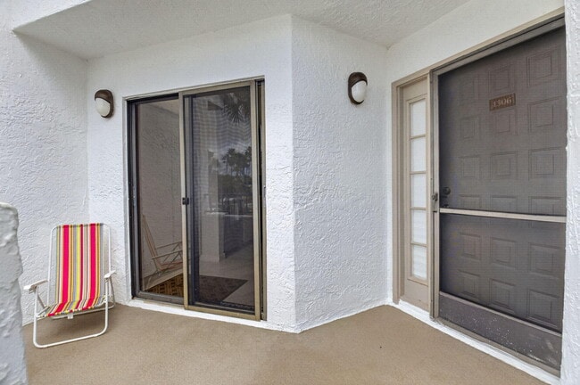 Building Photo - 7563 Glendevon Ln